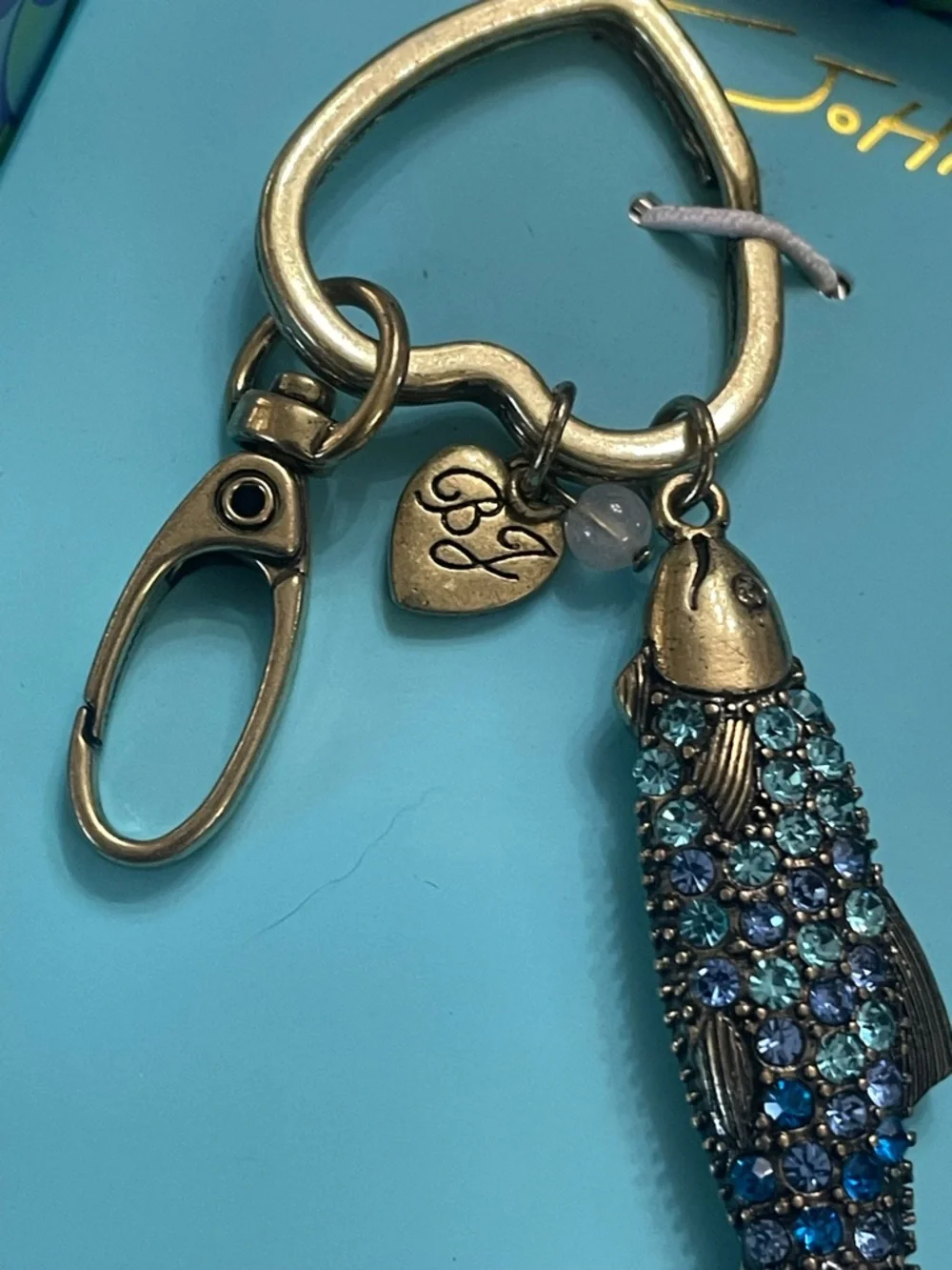 NIB Betsey Johnson Blue Crystal Fish Keyring with Heart Clip